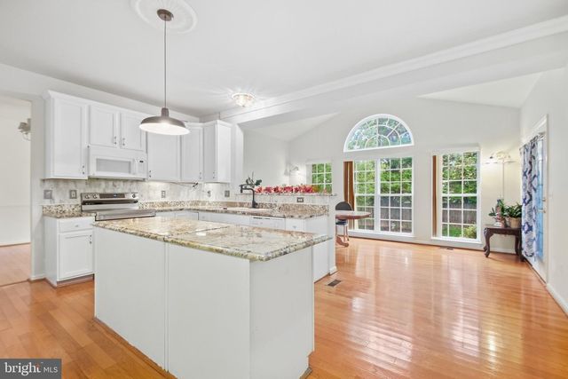 6671 CLARKES MEADOW DR, Bealeton, VA 22712