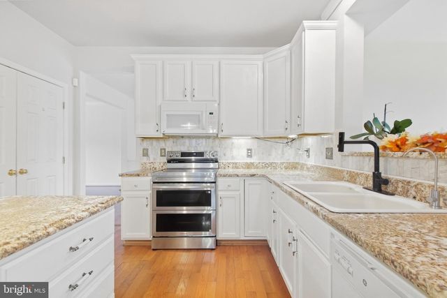 6671 CLARKES MEADOW DR, Bealeton, VA 22712