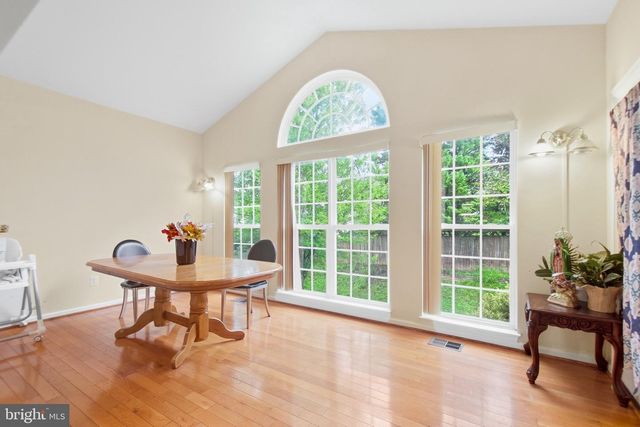 6671 CLARKES MEADOW DR, Bealeton, VA 22712