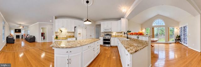 6671 CLARKES MEADOW DR, Bealeton, VA 22712