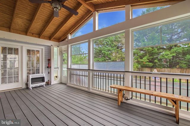 6671 CLARKES MEADOW DR, Bealeton, VA 22712