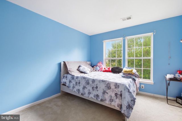 6671 CLARKES MEADOW DR, Bealeton, VA 22712