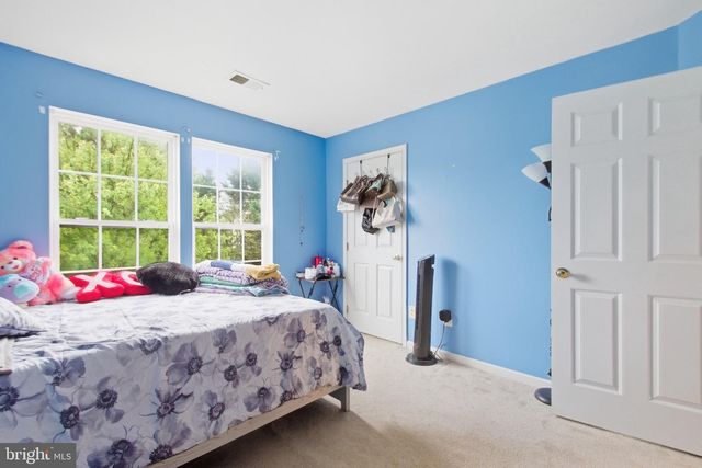 6671 CLARKES MEADOW DR, Bealeton, VA 22712
