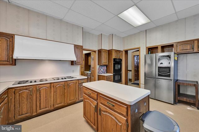 231 2ND ST, Coaldale, PA 18218