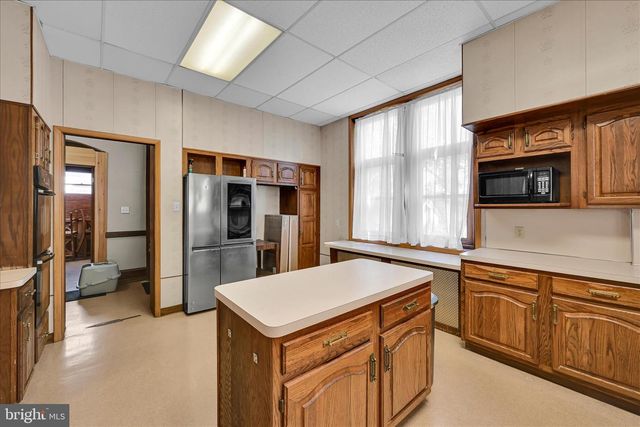 231 2ND ST, Coaldale, PA 18218