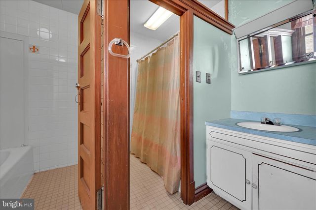 231 2ND ST, Coaldale, PA 18218
