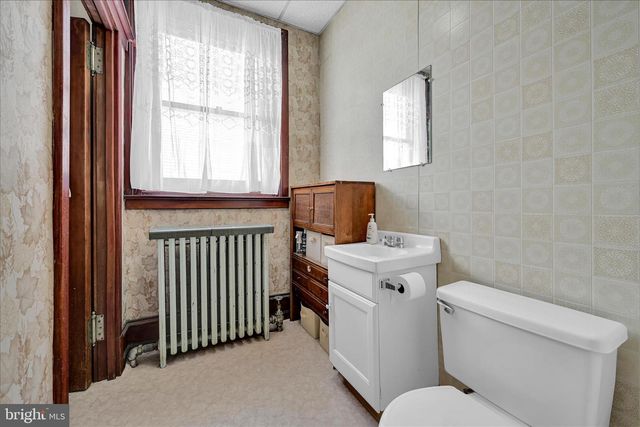 231 2ND ST, Coaldale, PA 18218