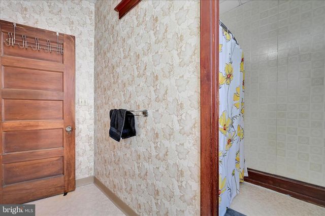 231 2ND ST, Coaldale, PA 18218