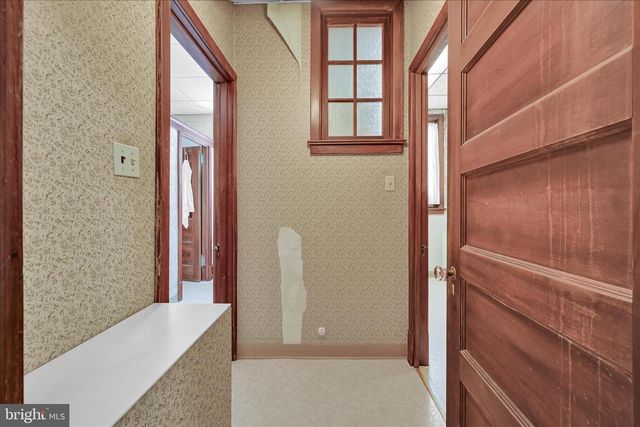 231 2ND ST, Coaldale, PA 18218
