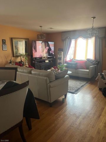 12 Cliff Hill Pl, Newark City, NJ 07106