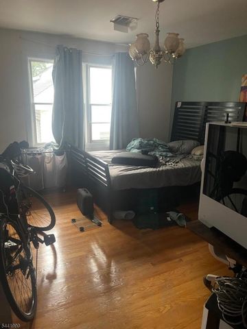 12 Cliff Hill Pl, Newark City, NJ 07106