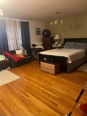 12 Cliff Hill Pl, Newark City, NJ 07106