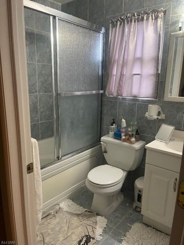 12 Cliff Hill Pl, Newark City, NJ 07106