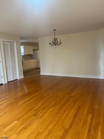 12 Cliff Hill Pl, Newark City, NJ 07106