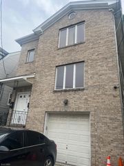 12 Cliff Hill Pl, Newark City, NJ 07106