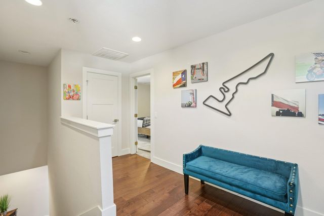 1206 Deloney ST B, Austin, TX 78721