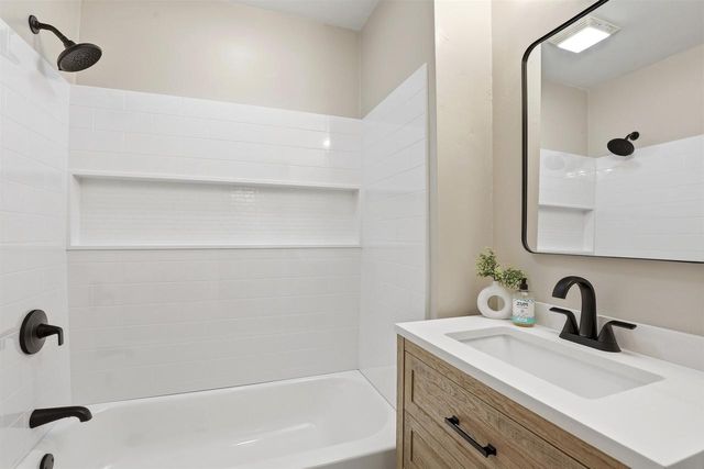 519 W SUMMER STREET, Appleton, WI 54911