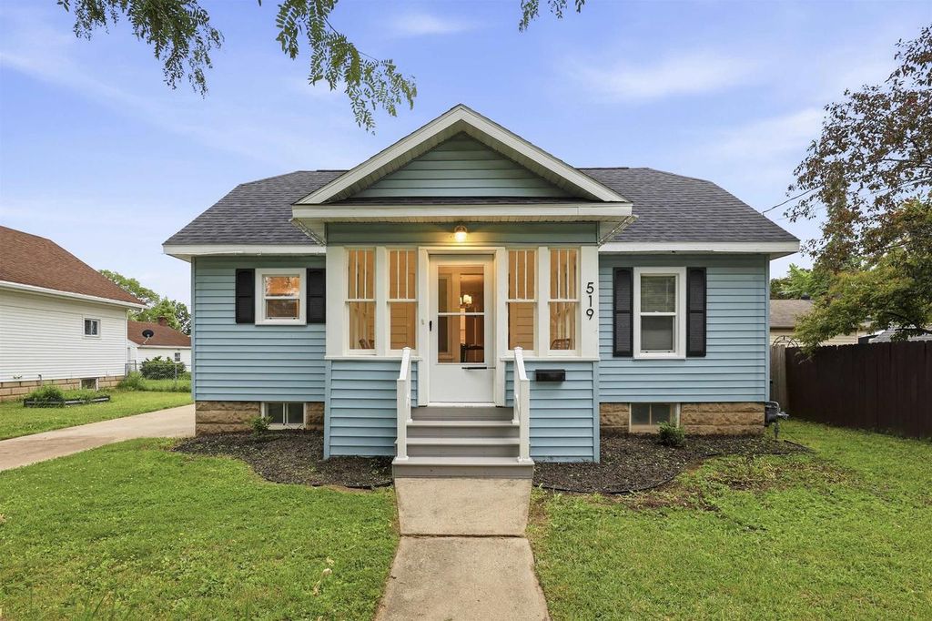 519 W SUMMER STREET, Appleton, WI 54911