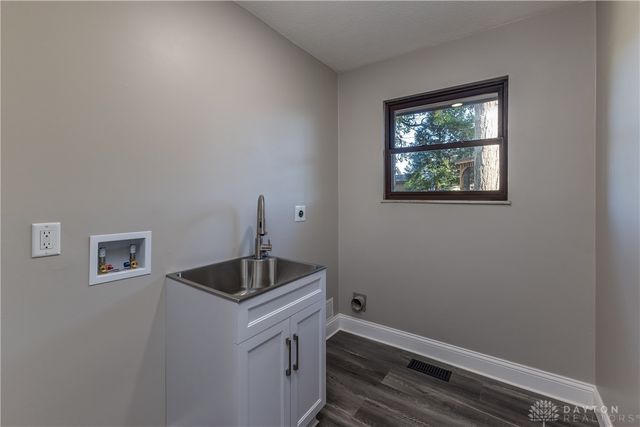 1013 Arapaho Trail, Tipp City, OH 45371