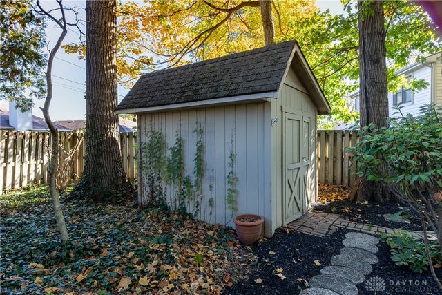 1013 Arapaho Trail, Tipp City, OH 45371