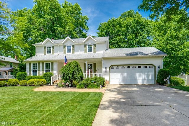 2705 Calais Drive, Stow, OH 44224