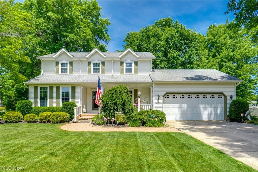 2705 Calais Drive, Stow, OH 44224