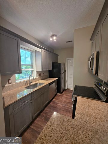 602 N Fairfield Drive, Peachtree City, GA 30269
