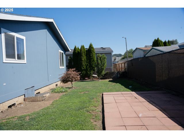 221 Nw Blair St 27, Sheridan, OR 97378