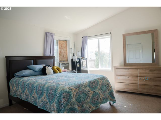 221 Nw Blair St 27, Sheridan, OR 97378