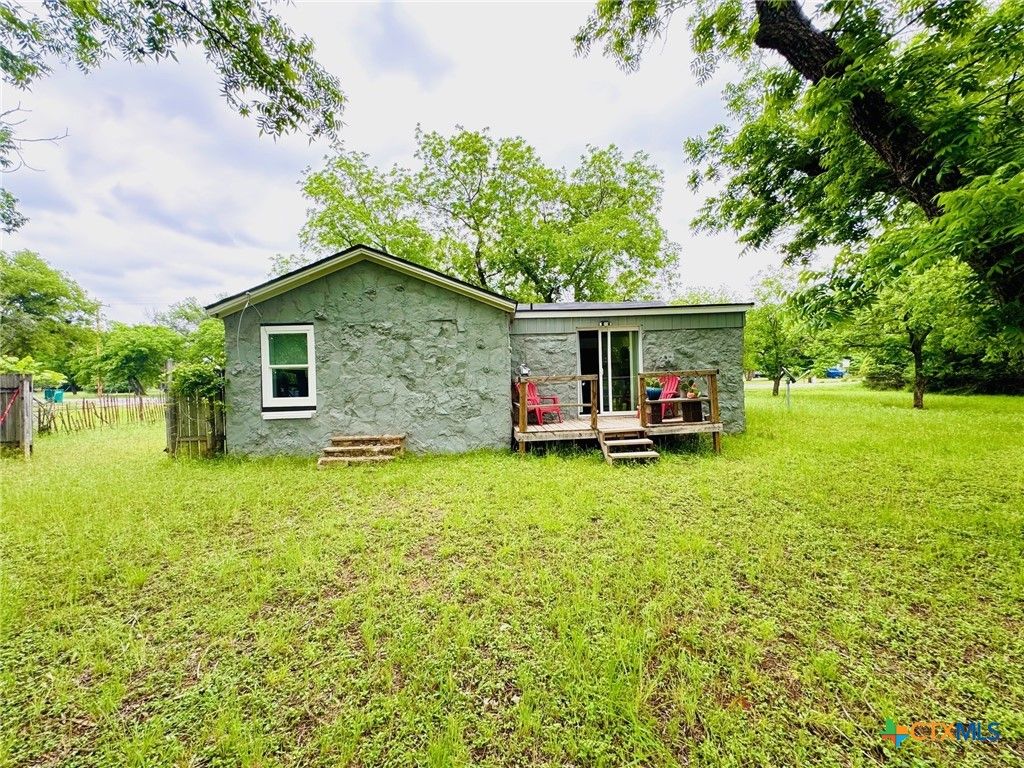 Image 24 of property listing at 706 Golf Course Road, Gatesville, TX 76528