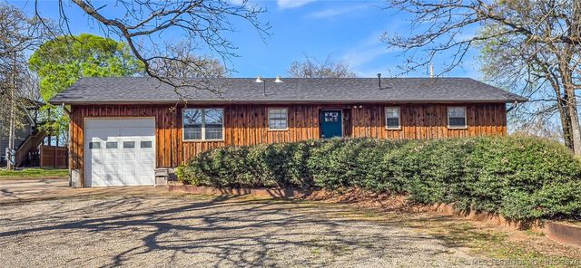 1614 Sherwood Road, Eufaula, OK 74432