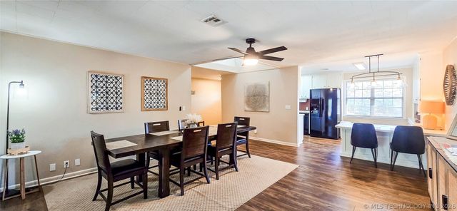 1614 Sherwood Road, Eufaula, OK 74432