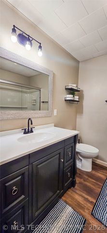 1614 Sherwood Road, Eufaula, OK 74432