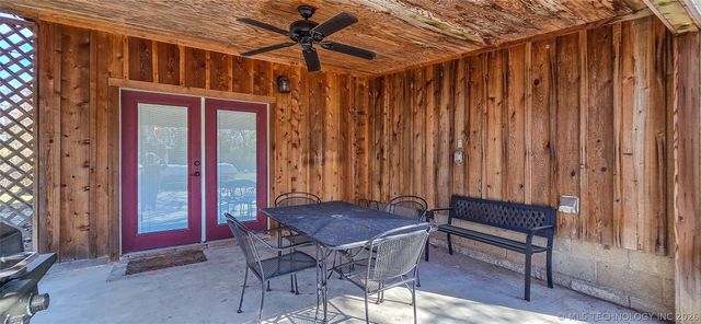 1614 Sherwood Road, Eufaula, OK 74432