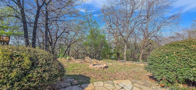 1614 Sherwood Road, Eufaula, OK 74432