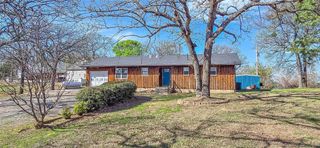 1614 Sherwood Road, Eufaula, OK 74432