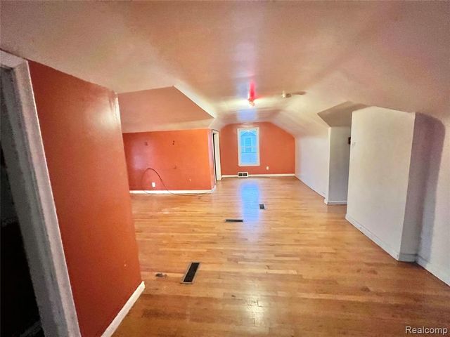 3168 Berkshire Avenue, Warren, MI 48091