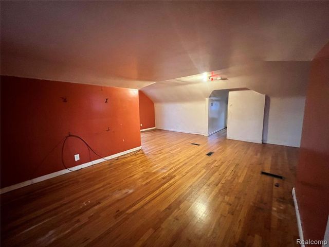 3168 Berkshire Avenue, Warren, MI 48091