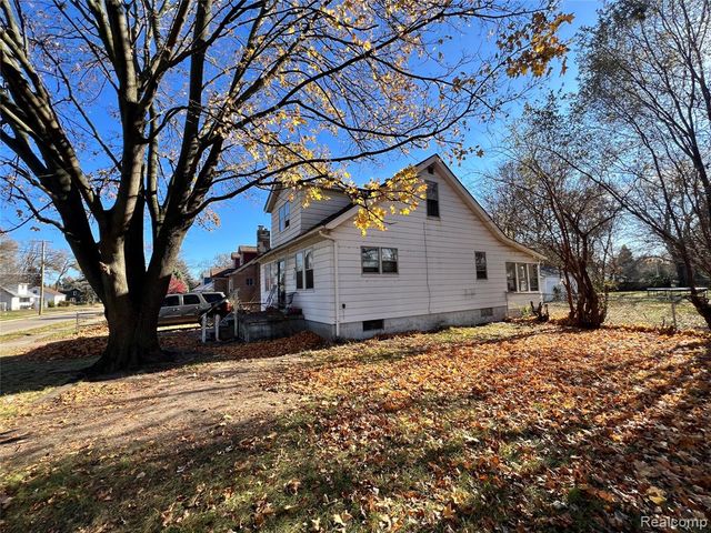 3168 Berkshire Avenue, Warren, MI 48091