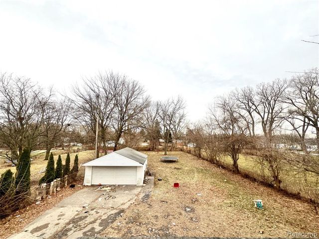 3168 Berkshire Avenue, Warren, MI 48091