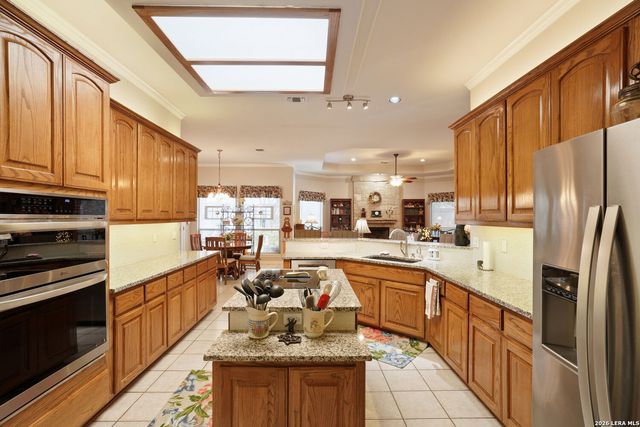 18230 Crystal Ridge Dr, San Antonio, TX 78259