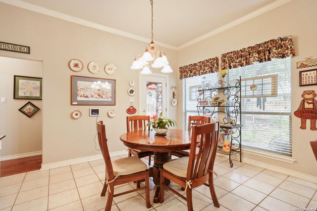 18230 Crystal Ridge Dr, San Antonio, TX 78259