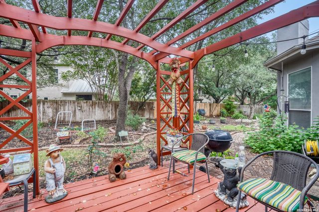 18230 Crystal Ridge Dr, San Antonio, TX 78259