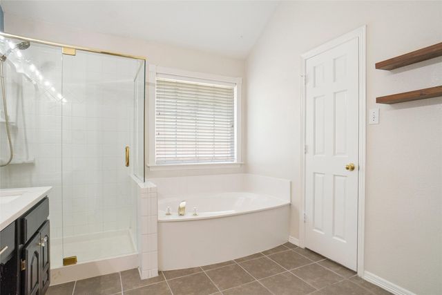 2233 Tiffany Glenn Court, Bedford, TX 76021