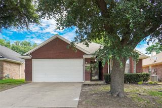 2233 Tiffany Glenn Court, Bedford, TX 76021