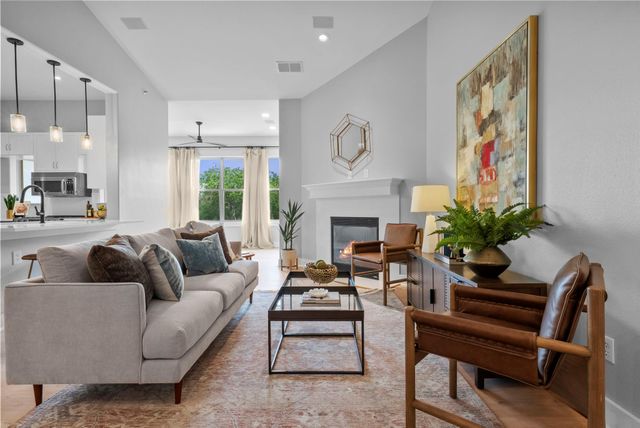 2216 Thornton RD 431, Austin, TX 78704