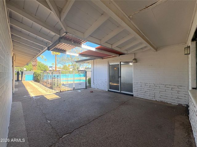 2711 E GLENROSA Avenue, Phoenix, AZ 85016