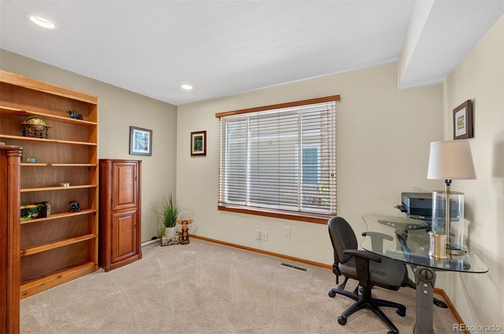 Image 15 of property listing at 22 Manzanita, Littleton, CO 80127