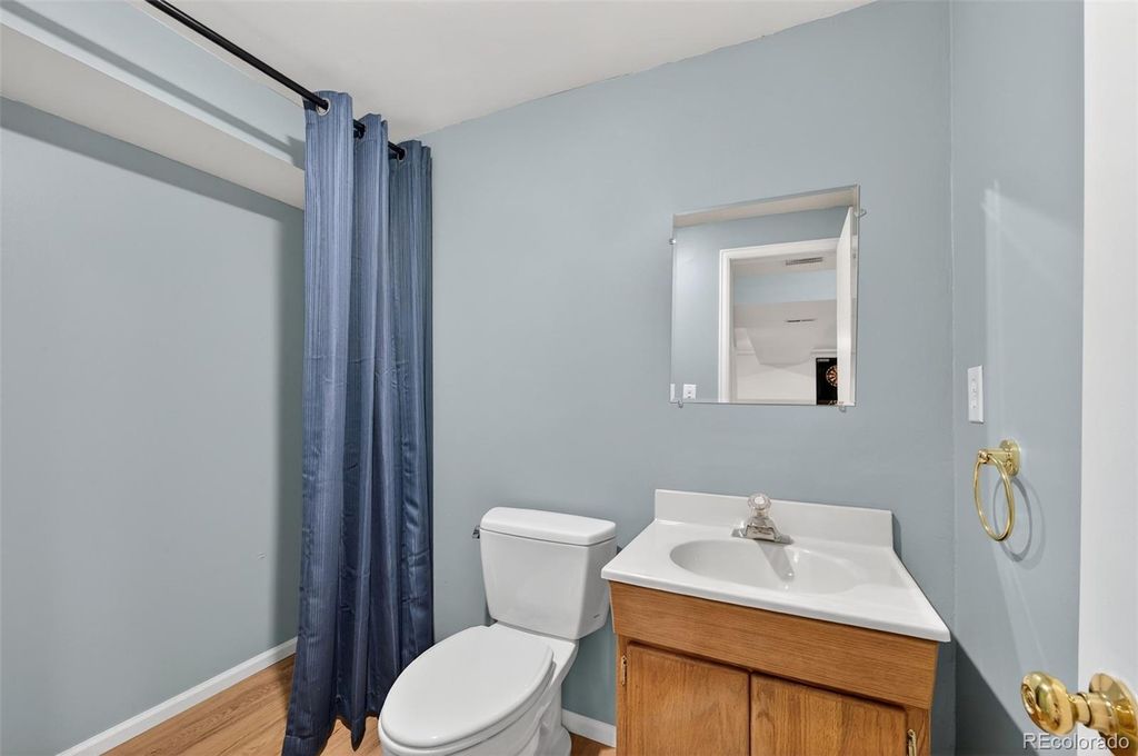 Image 27 of property listing at 22 Manzanita, Littleton, CO 80127