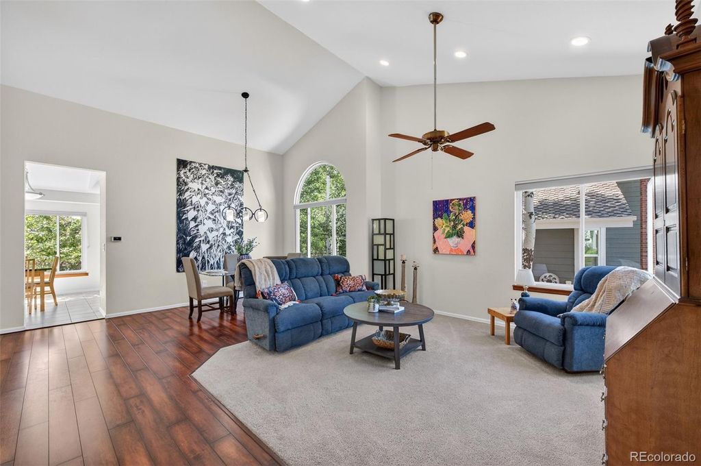 Image 5 of property listing at 22 Manzanita, Littleton, CO 80127